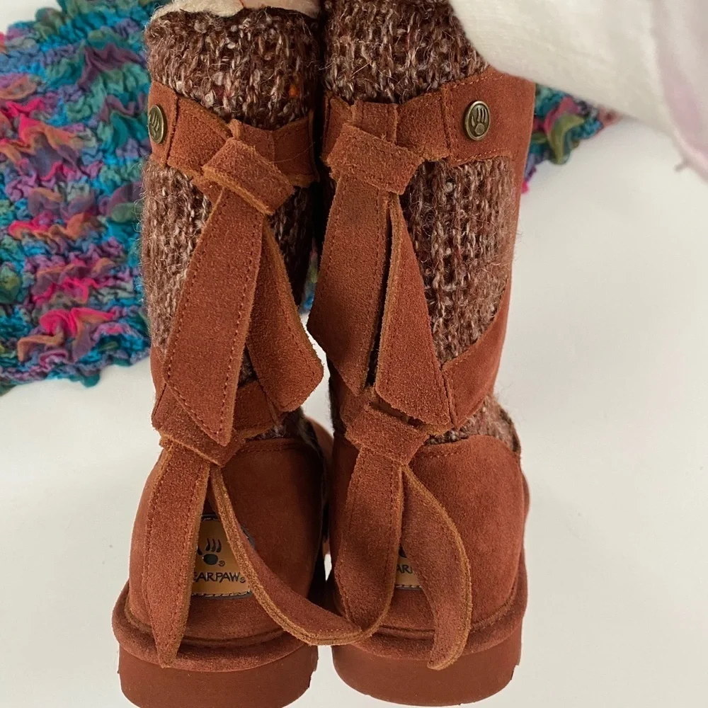 BearPaw Willow suede & tie detail boots, Sz. 7